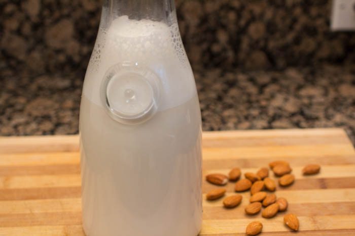 homemade-almond-milk-recipe-7759
