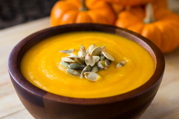 easy-roasted-pumpkin-soup-recipe-8211